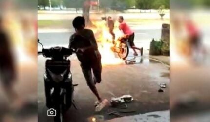 dua pencuri motor